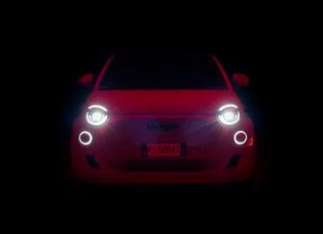 FIAT 500 (RED) REDUCE